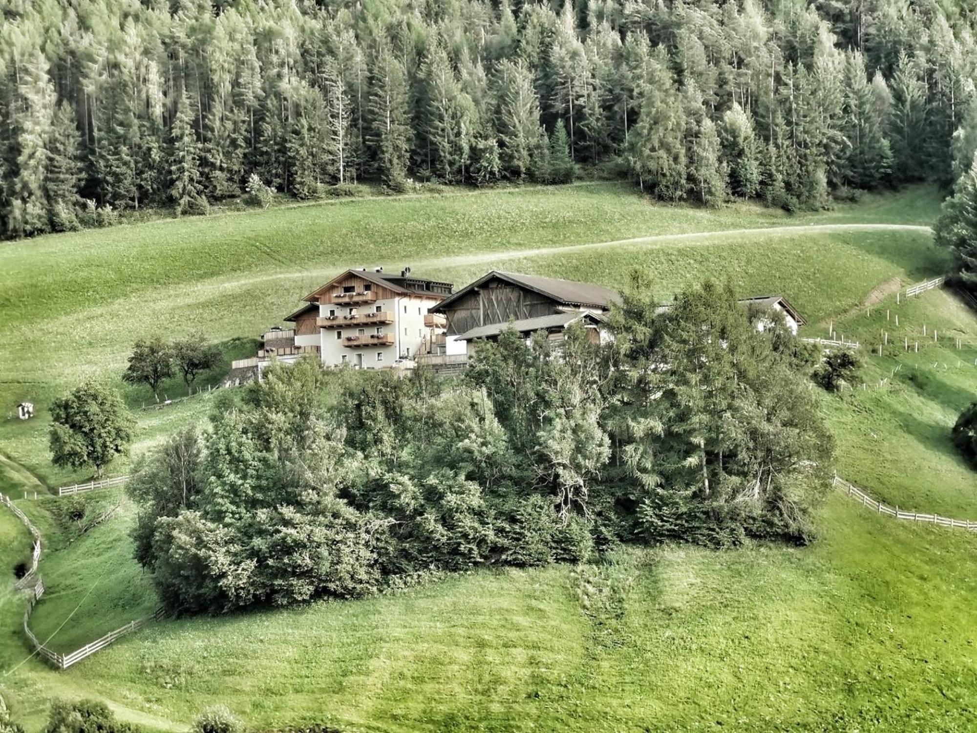 Planerhof Apartment Edelweiss Funes  Dış mekan fotoğraf